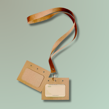 Porta credencial con lanyard de cartón